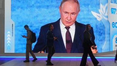 Wirtschaftsforum in St. Petersburg