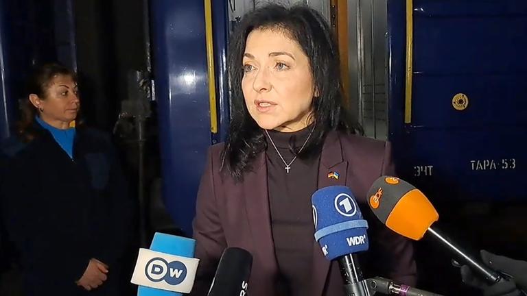 Bundeswirtschaftsministerin Katherina Reiche (CDU) ist in Begleitung einer Wirtschaftsdelegation zu einem Besuch in der Ukraine eingetroffen. 