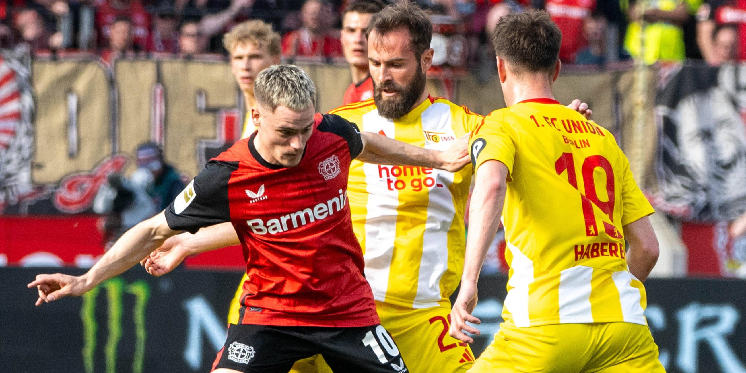 v. l. Florian Wirtz, Lucas Tousart und Janik Haberer.