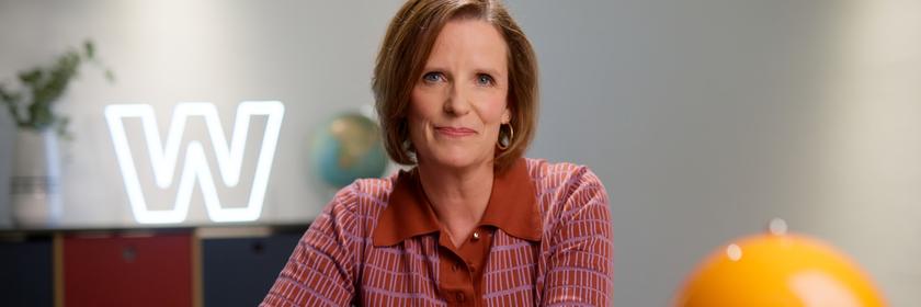 ZDF-Wirtschaftsexpertin Valerie Haller im Studio von "WISO - Wirtschaft erklärt: Mehrwertsteuer hoch? Drei unbequeme Wahrheiten"