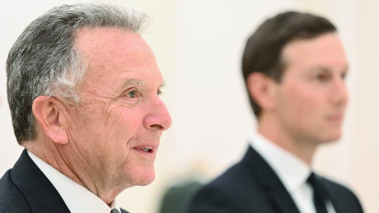 Der US-Sondergesandte Steve Witkoff und Trumps Schwiegersohn Jared Kushner