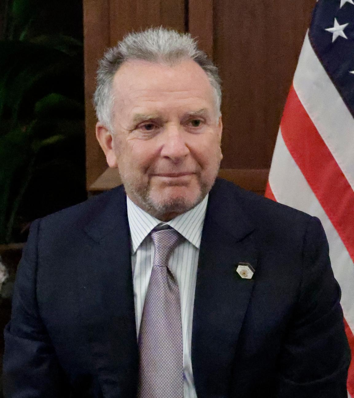 Der Sondergesandte Steve Witkoff nimmt am Sonntag, den 30. November 2025, in Hallandale Beach, Florida, an einem Treffen mit ukrainischen Beamten teil.