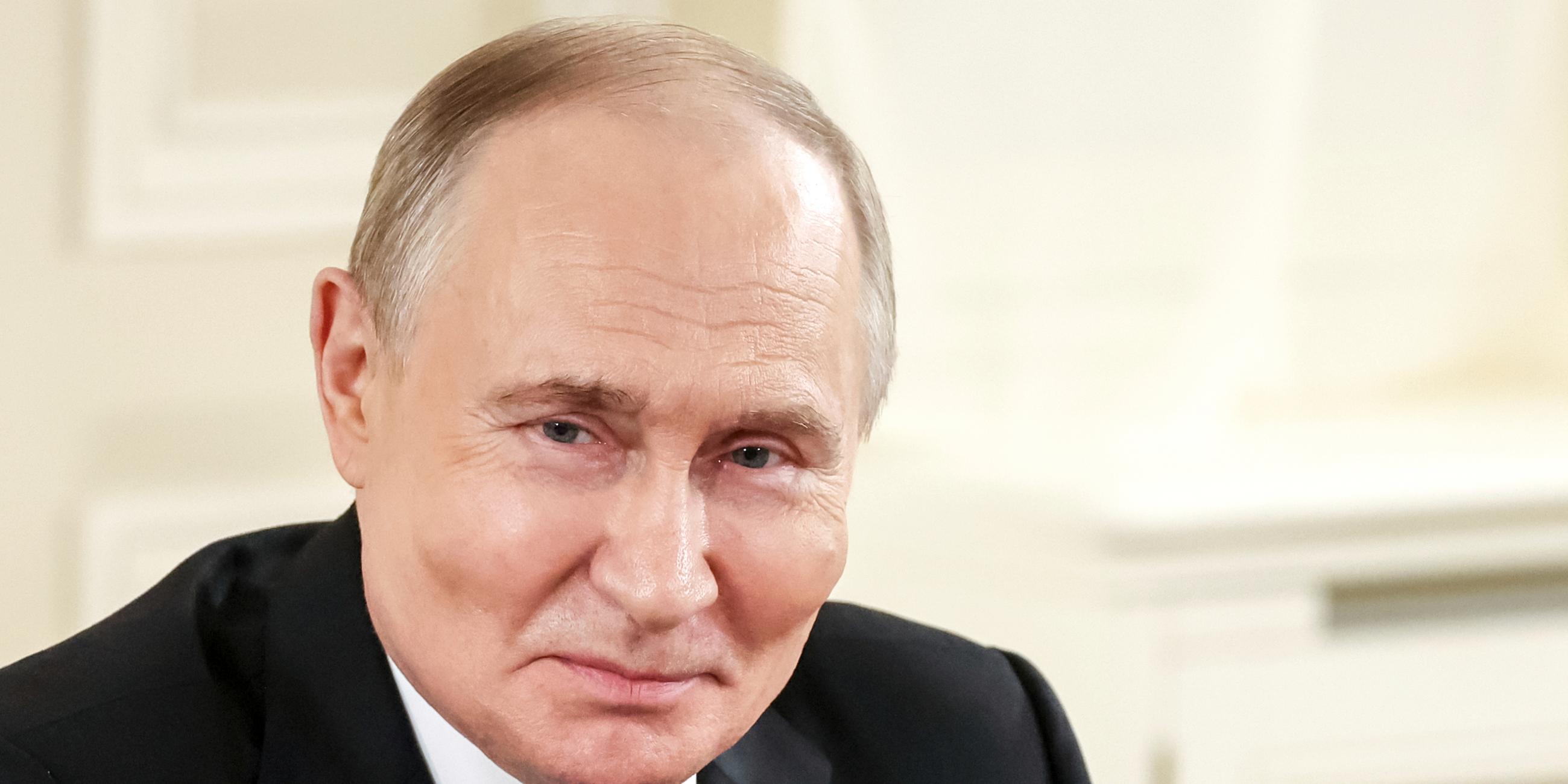 Putin trifft internationale Nachrichtenagenturen