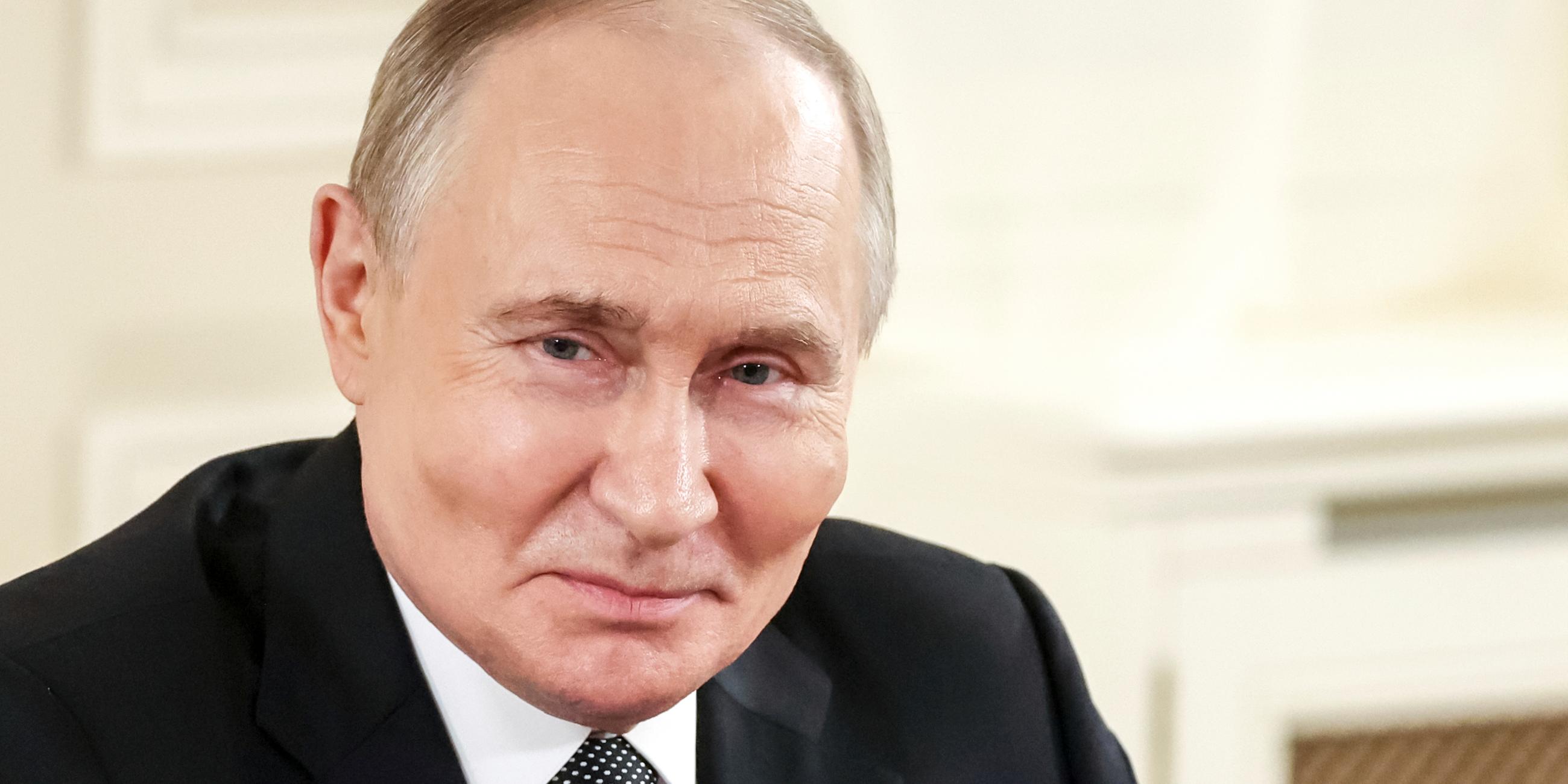 Putin trifft internationale Nachrichtenagenturen