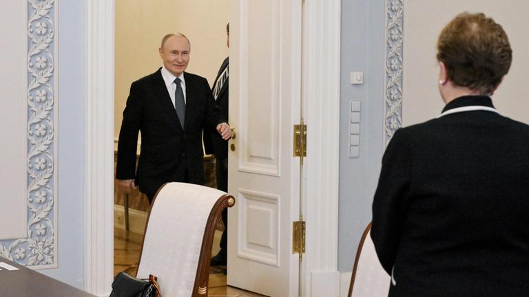 RUSSIA-POLITICS-ECONOMY