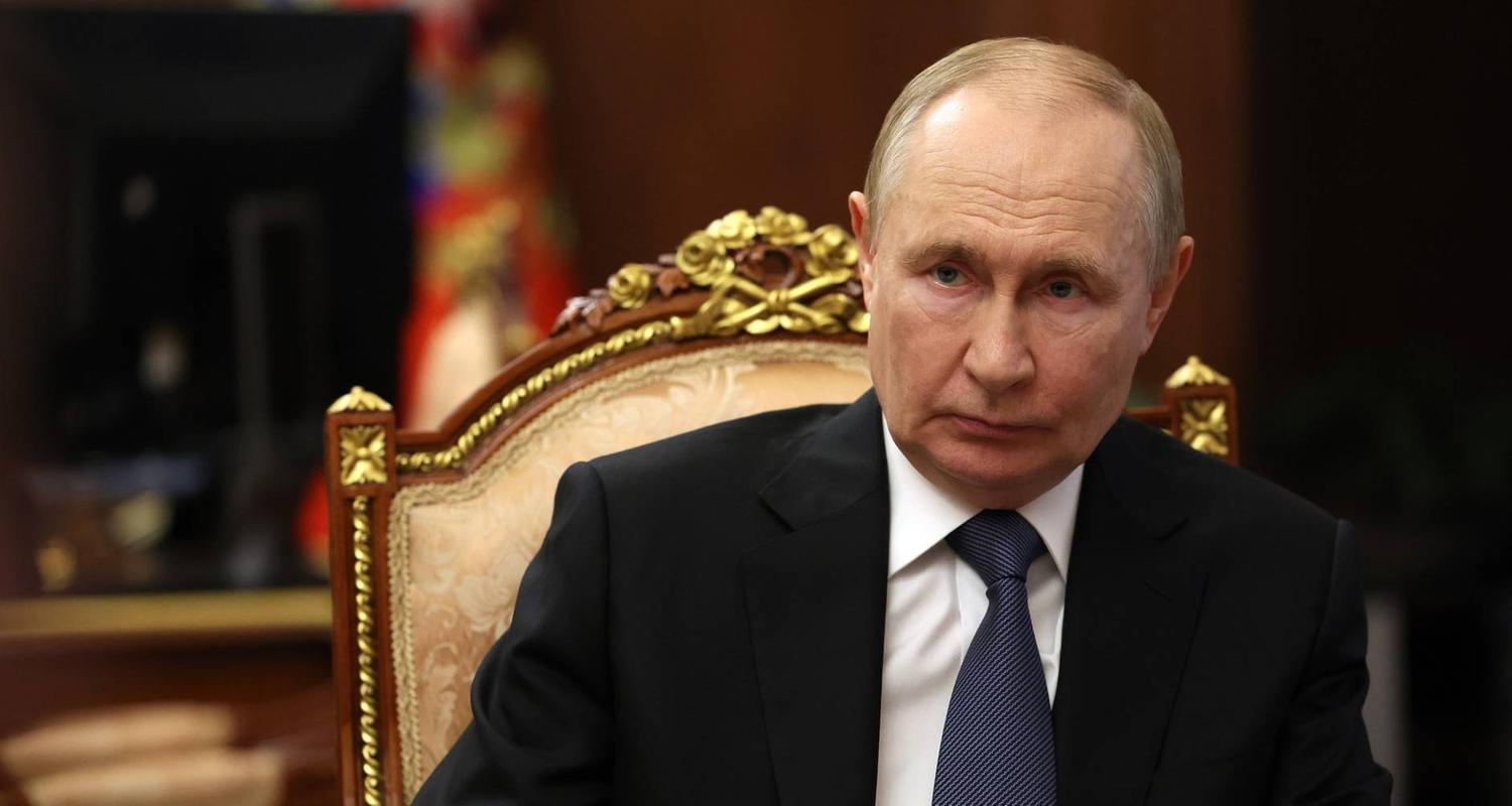 Der russische Präsident Wladimir Putin trifft sich am 27. August 2025 mit Mitgliedern der Regierung im Kreml in Moskau, Russland. 