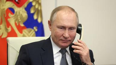 Archiv: Wladimir-Putin-telefoniert