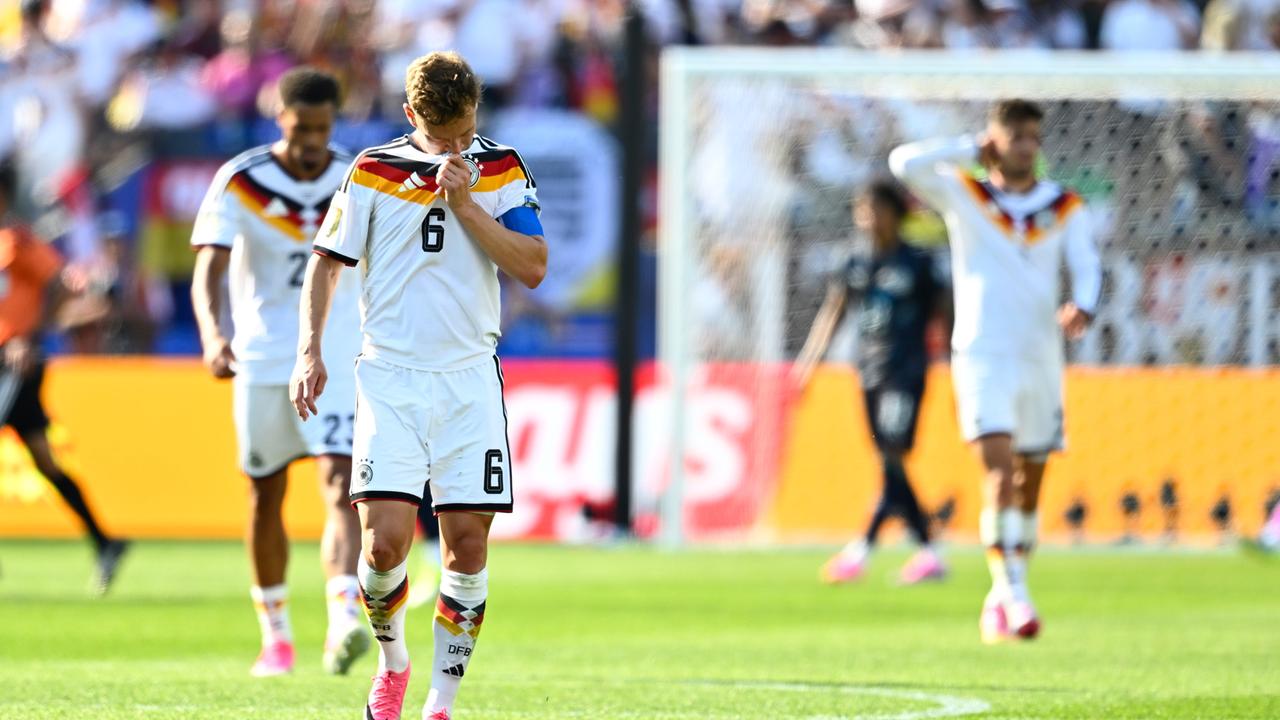 Spanien ist Spitzenreiter: Deutschland stürzt in FIFA-Weltrangliste weiter ab
