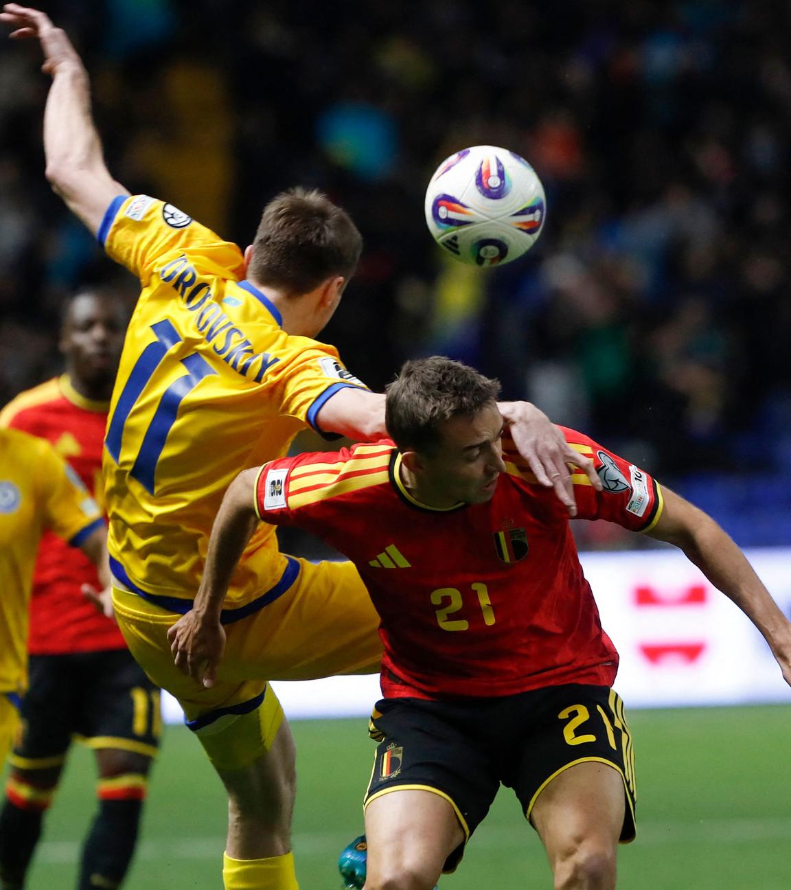 Yan Vorogovskiy und Timothy Castagne in Astana am 15.11.25