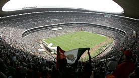 El Estadio Azteca de la Ciudad de México durante un partido internacional de México.