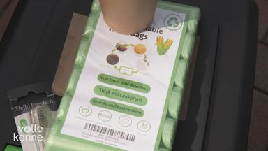 Biologisch abbaubare Kunststofftüten in einer Plastikverpackung