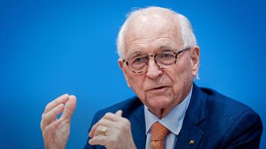 Wolfgang Ischinger, Vorsitzender der Münchner Sicherheitskonferenz (MSC), aufgenommen auf einer Bundespressekonferenz zur bevorstehenden Münchner Sicherheitskonferenz und zum Munich Security Report 2026 am 09.02.2026 in Berlin.