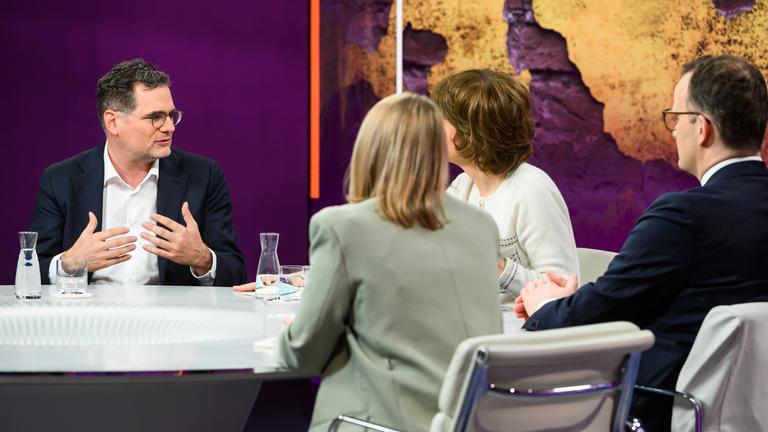 Wolfgang Schmidt bei Maybrit Illner