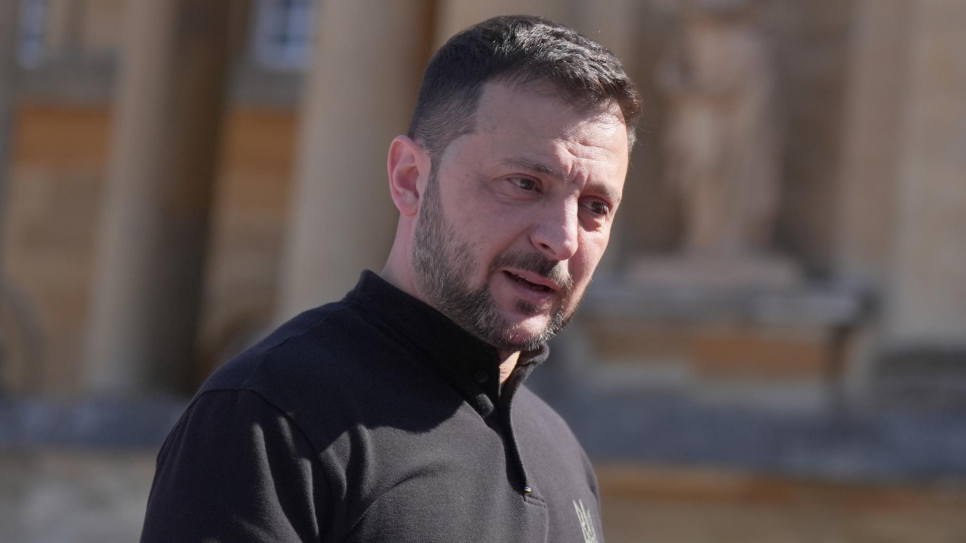 Wolodymyr Selenskyj kommt zum Gipfeltreffen der Europäischen Politischen Gemeinschaft im Blenheim Palace in Woodstock, England am 18.07.2024.