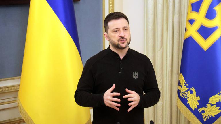 Präsident Selenskyj gibt eine Pressekonferenz in Kiew