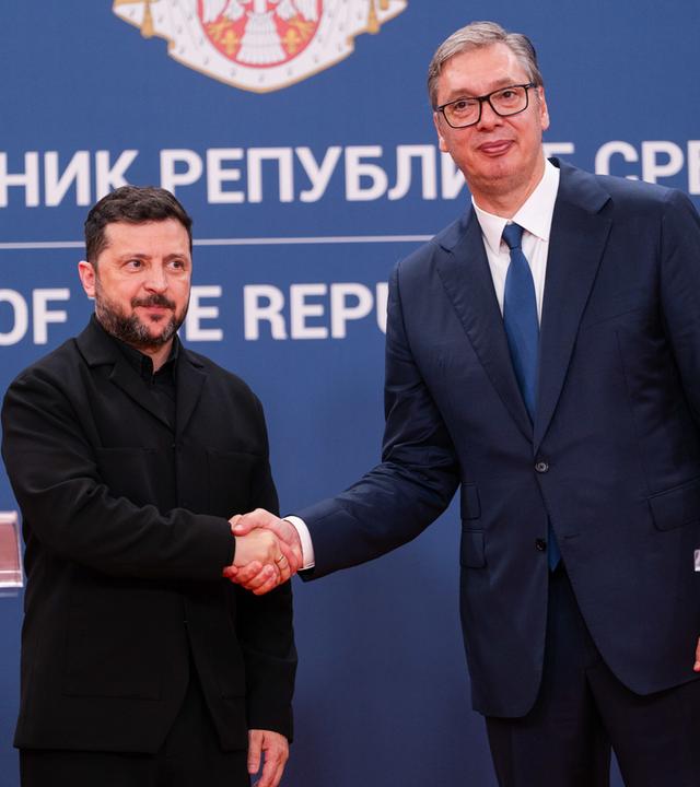 Serbien, Belgrad: Der serbische Präsident Aleksandar Vučić empfängt den ukrainischen Präsidenten Wolodymyr Selenskyj