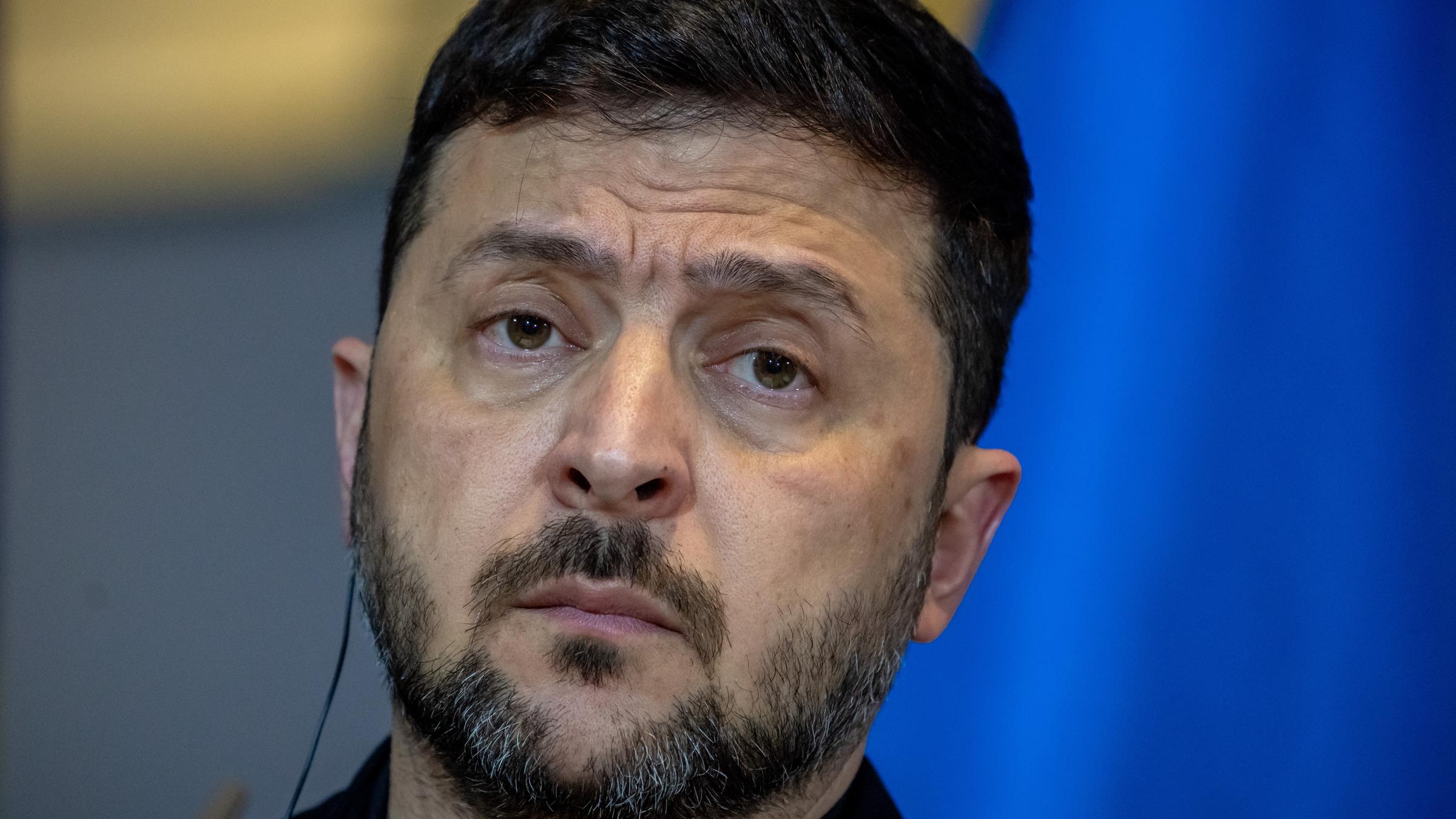 Nachdenklicher Selenskyj