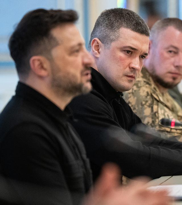 Wolodymyr Selenskyj empfängt Boris Pistorius in Kiew