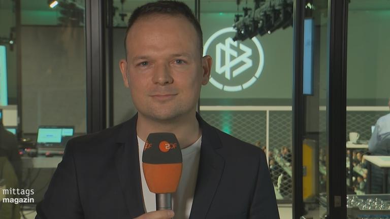 ZDF-Reporter Markus Wolsiffer