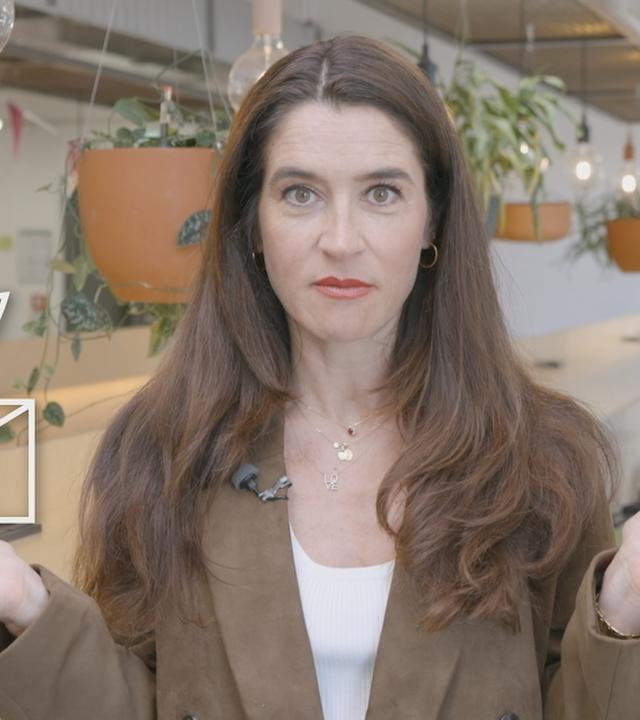 ZDF-Finanzreporterin Sina Mainitz, ergänzt durch grafische Symbole zur Nachhaltigkeit.