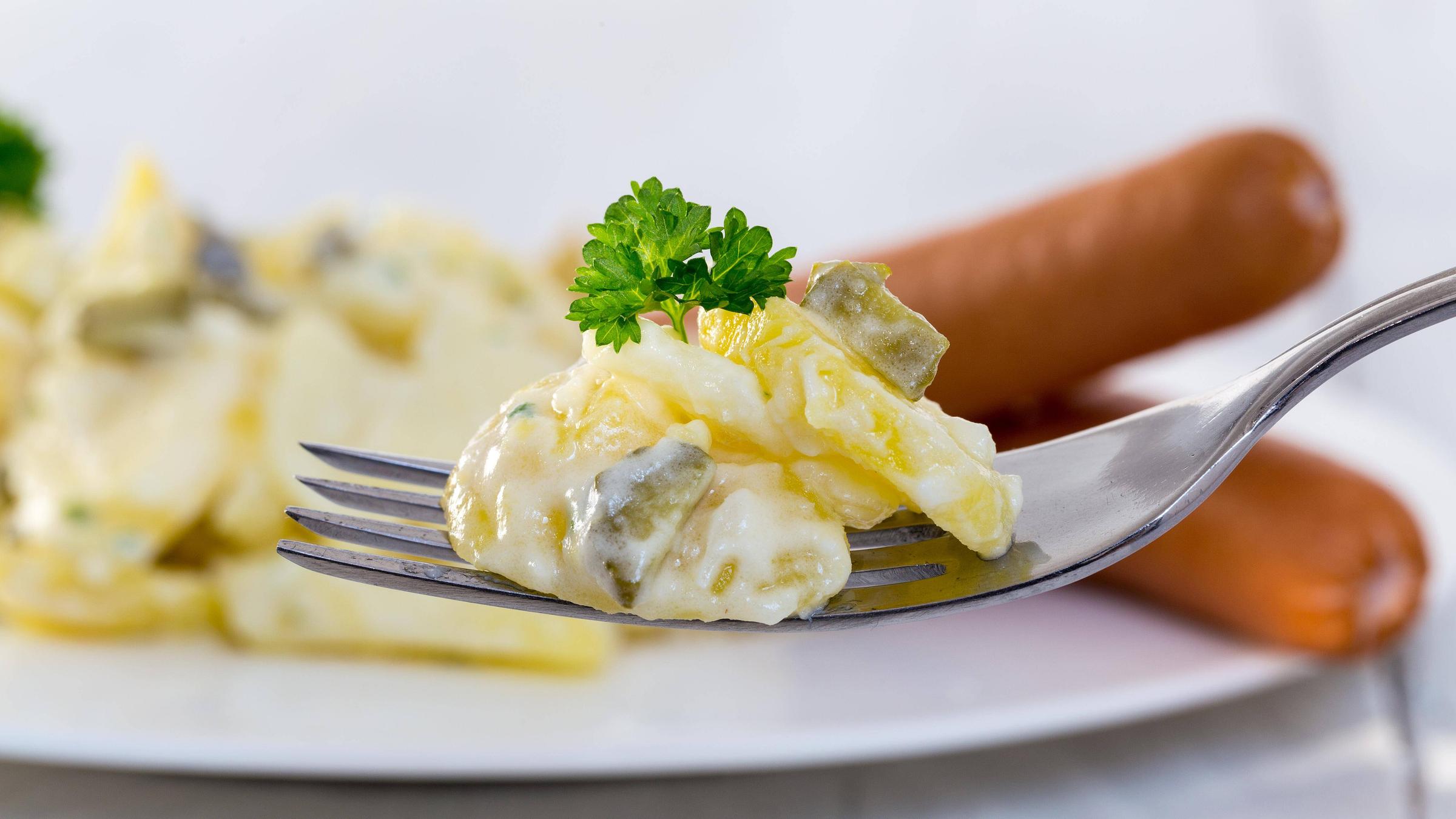 Archiv: Würstchen mit Kartoffelsalat