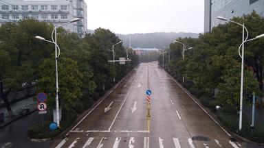 Leere Straße in Wuhan