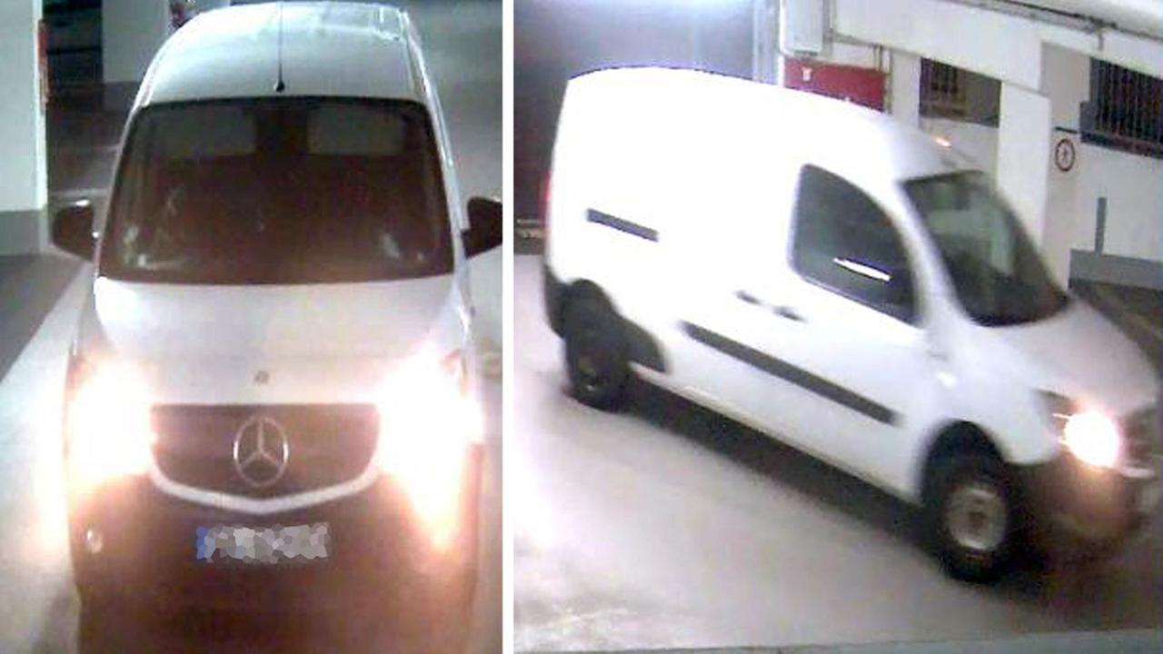 Ein weißer Mercedes-Transporter