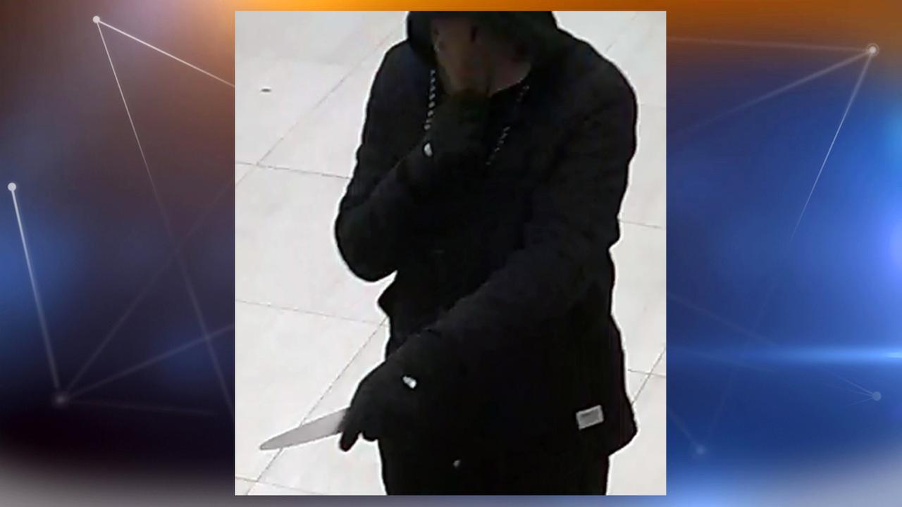 Überwachungskamera: Der Täter während der Tat in Villingen-Schwenningen