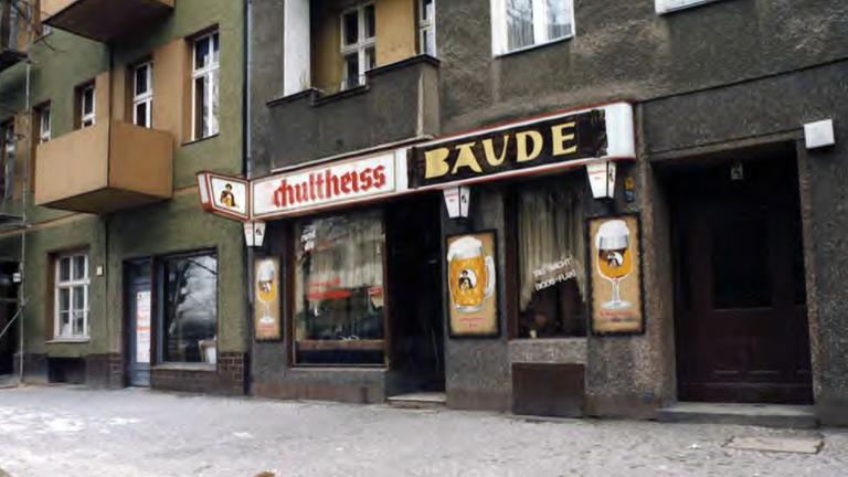 Die Front des Lokals "Schultheiß-Baude" 1986 