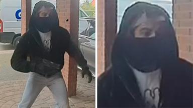 Dieser Mann soll bei der Tat in Magdeburg eine Schusswaffe getragen haben.