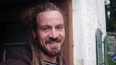 Daniel Emminger mit seinen markanten dunkelblonden Dreadlocks