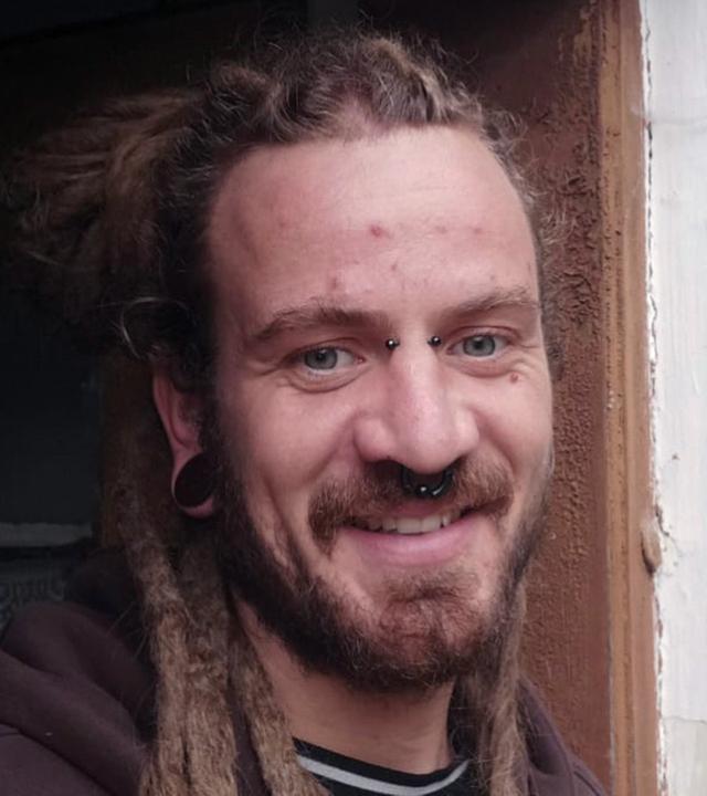 Daniel Emminger mit seinen markanten dunkelblonden Dreadlocks