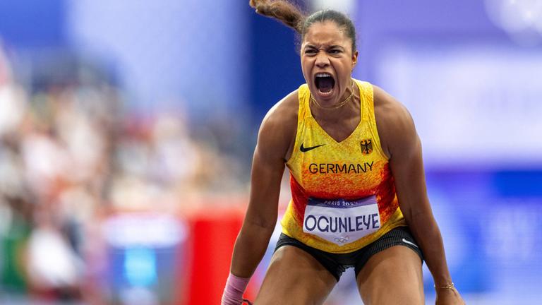 Yemisi Ogunleye aus Deutschland jubelt.