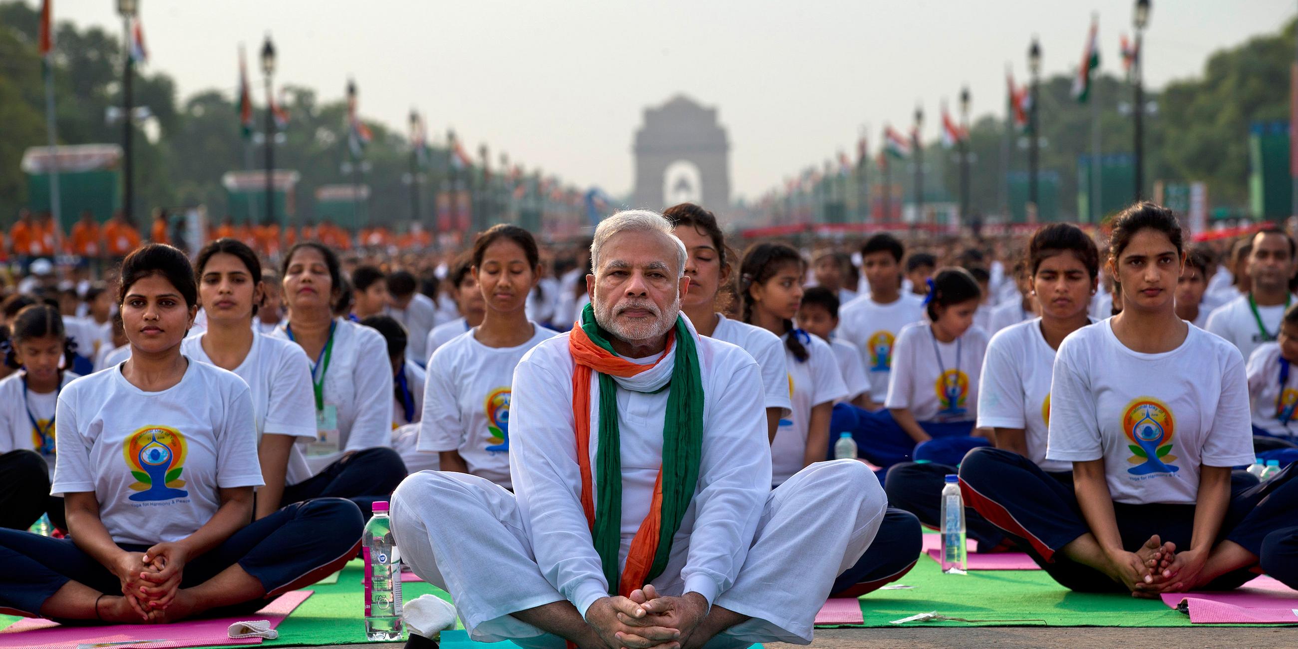 Massenyoga mit Premier Narendra Modi in Neu Delhi, Indien