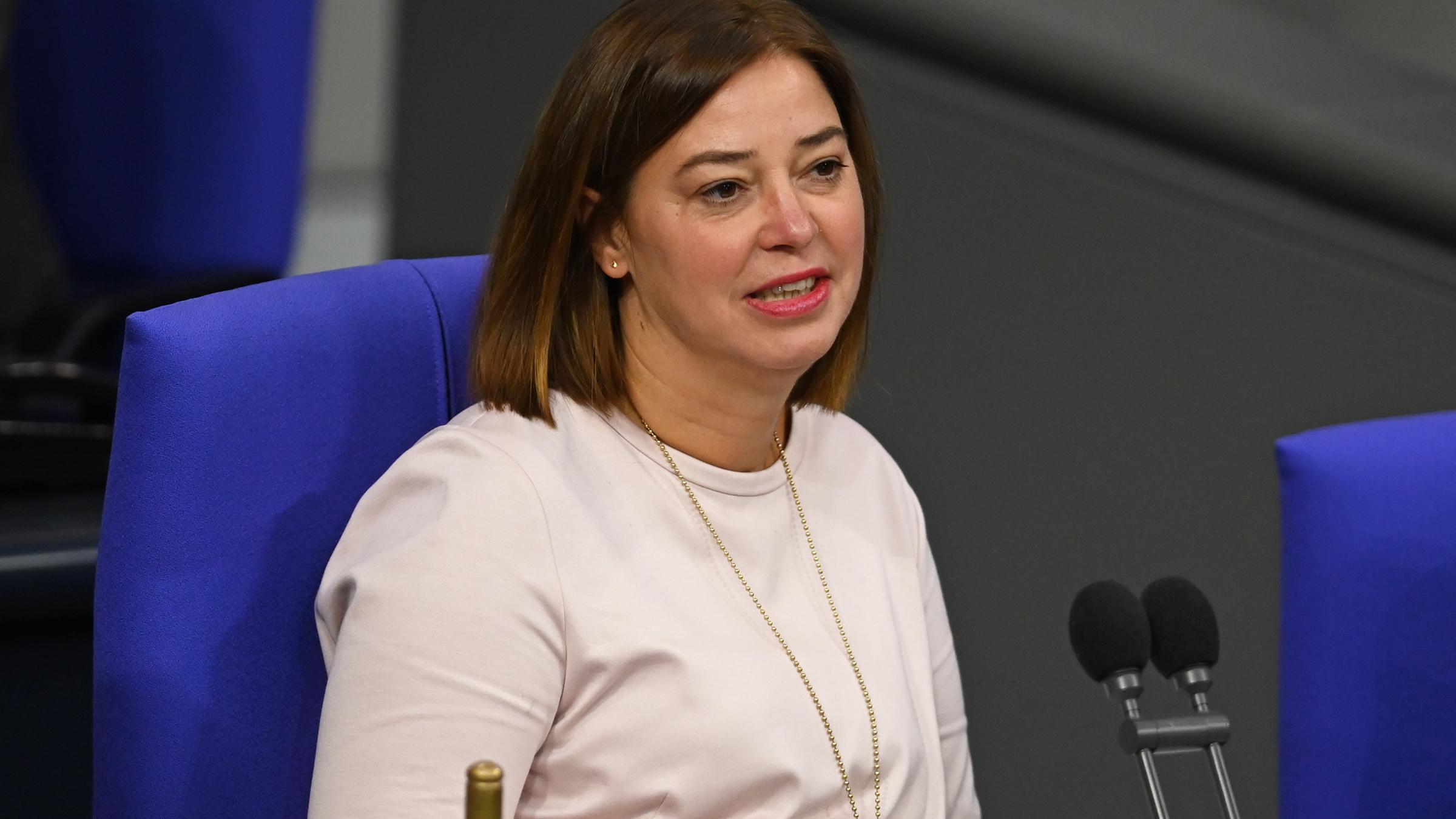  Yvonne Magwas (CDU), stellvertretende Bundestagspräsidentin, leitet die 200. Sitzung des Deutschen Bundestages. 