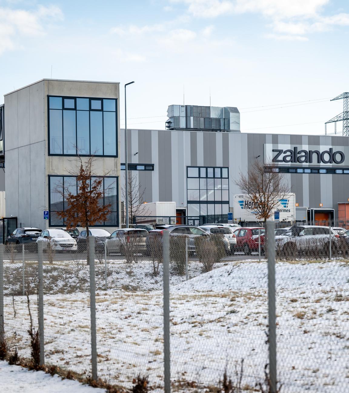 Außenansicht des Zalando Logistikzentrums in Erfurt 