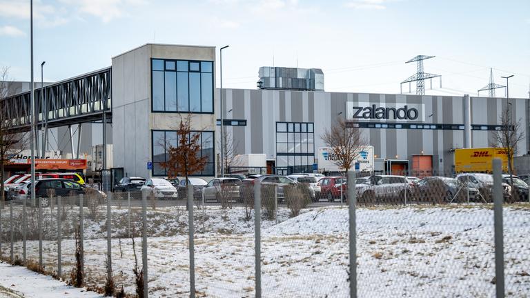 Außenansicht des Zalando Logistikzentrums in Erfurt 