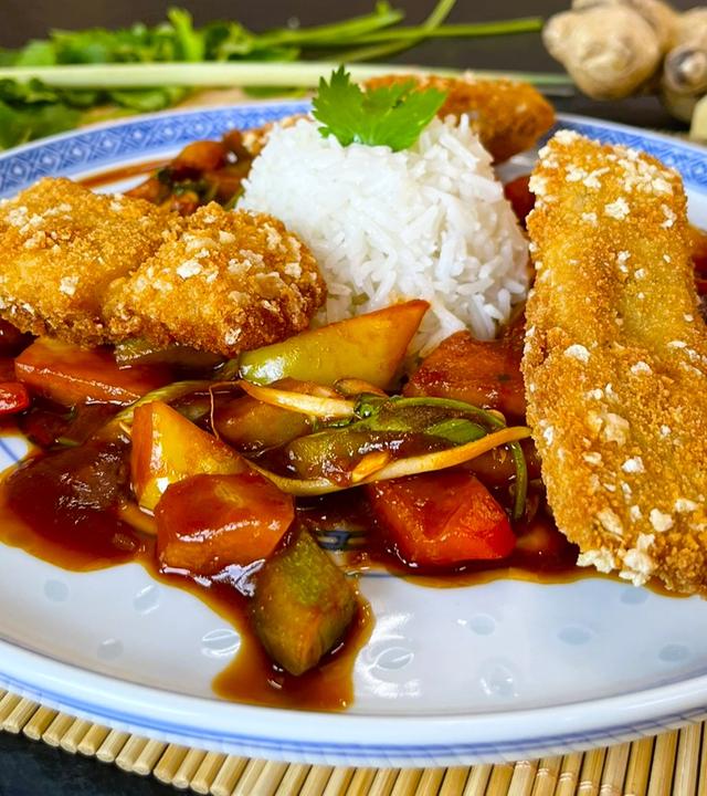 Frittierte Zanderfilets mit süß-saurer Sauce