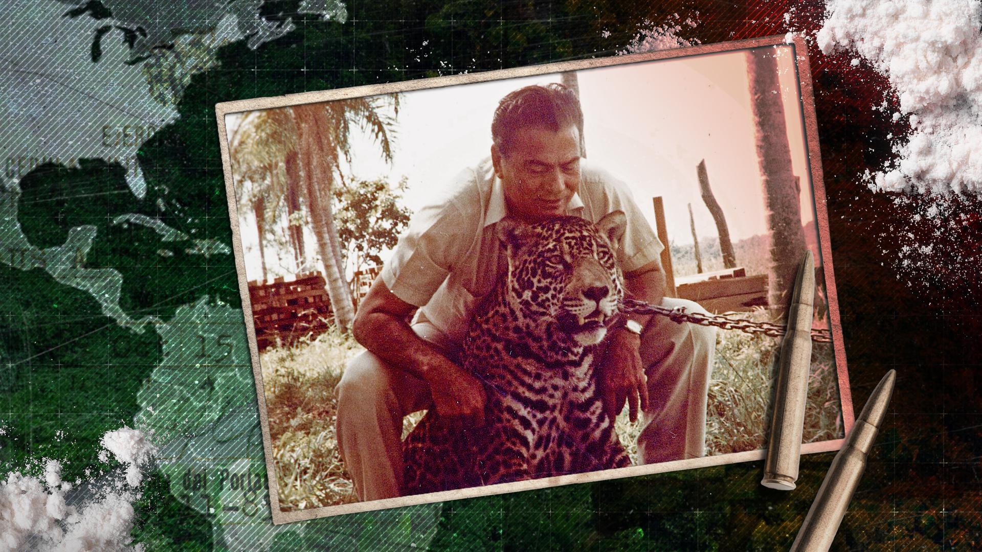 Roberto Suarez mit einem Jaguar vor einer Karte von Amerika