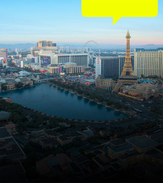 Eine Aufnahme aus der Vogelperspektive von Las Vegas im Morgengrauen