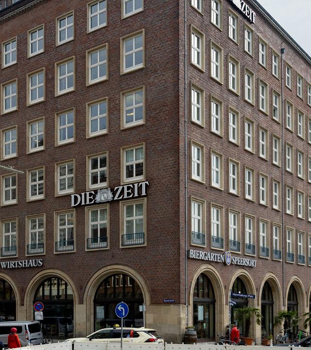 Das Helmut-Schmidt-Haus in Hamburg, in dem sich der Zeit Verlag befindet.
