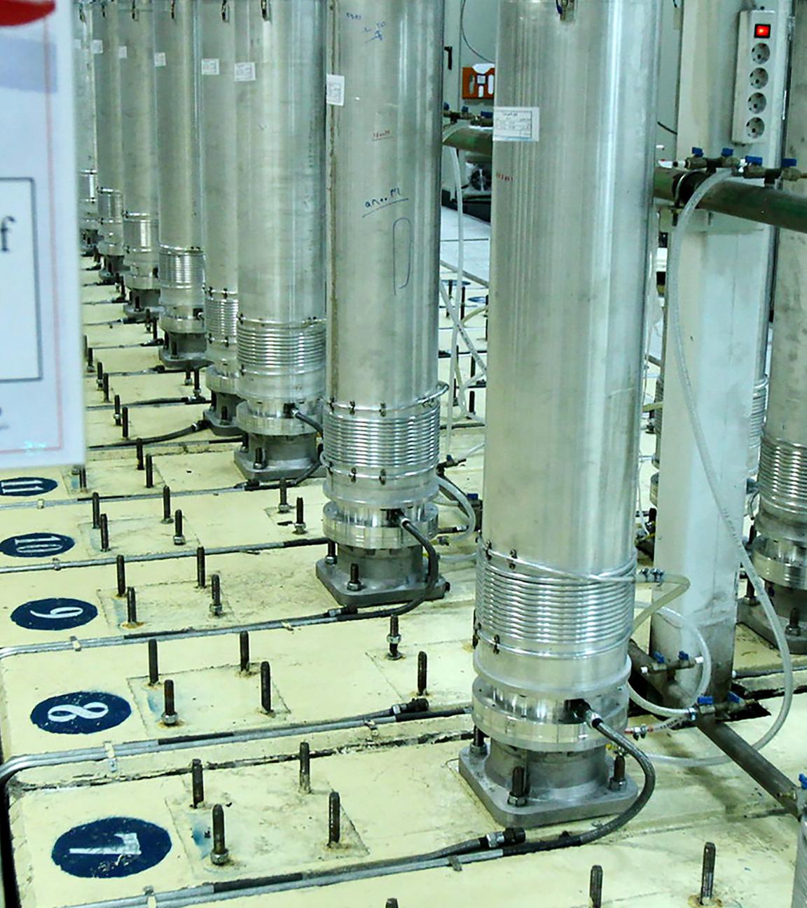 Zentrifugenmaschinen in einer Urananreicherungsanlage in Natanz (Iran)