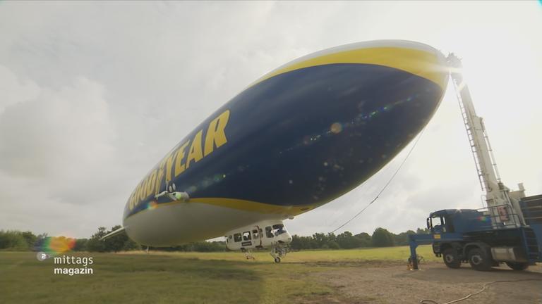 ein großer Zeppelin