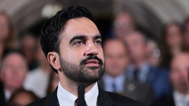 Zohran Mamdani spricht in New York