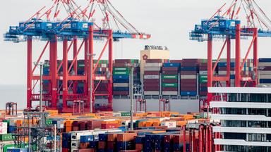 Zollstreit um Waren aus dem Ausland - Symbolbild Hafen