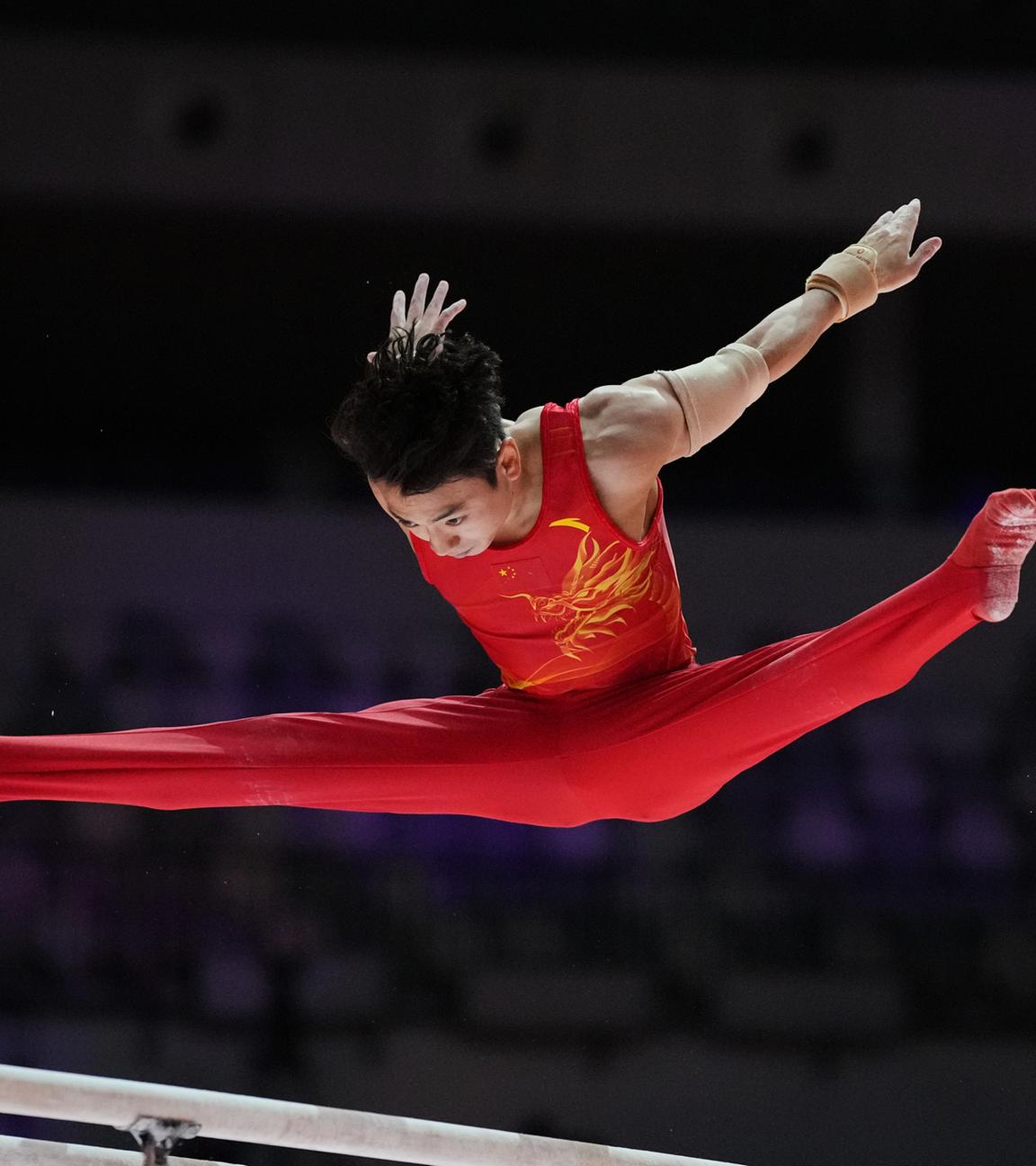 Zou Jingyuan (China) in Aktion.
