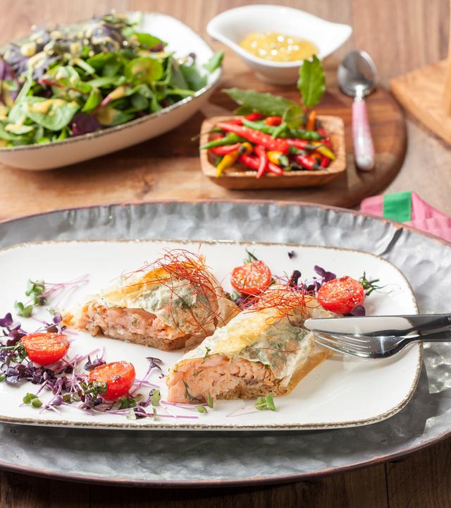 Zuchtlachsfilet im Strudelteig 