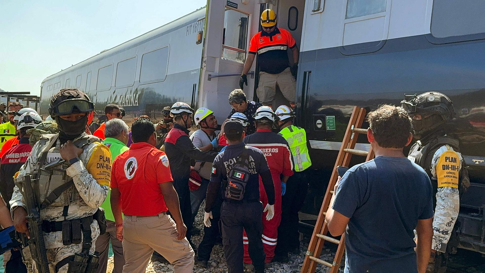 MEXICO-TRAIN-ACCIDENT