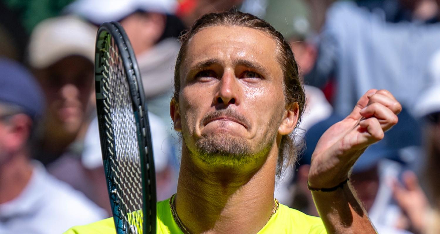 ATP-Tour in Halle/Westfalen, Viertelfinale: Alexander Zverev jubelt nach seinem Sieg.