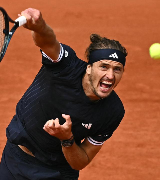 Alexander Zverev beim Aufschlag